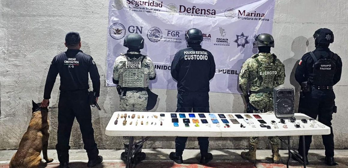 Operativo en el penal de Tecamachalco: SSP, DEFENSA y GN aseguran objetos prohibidos