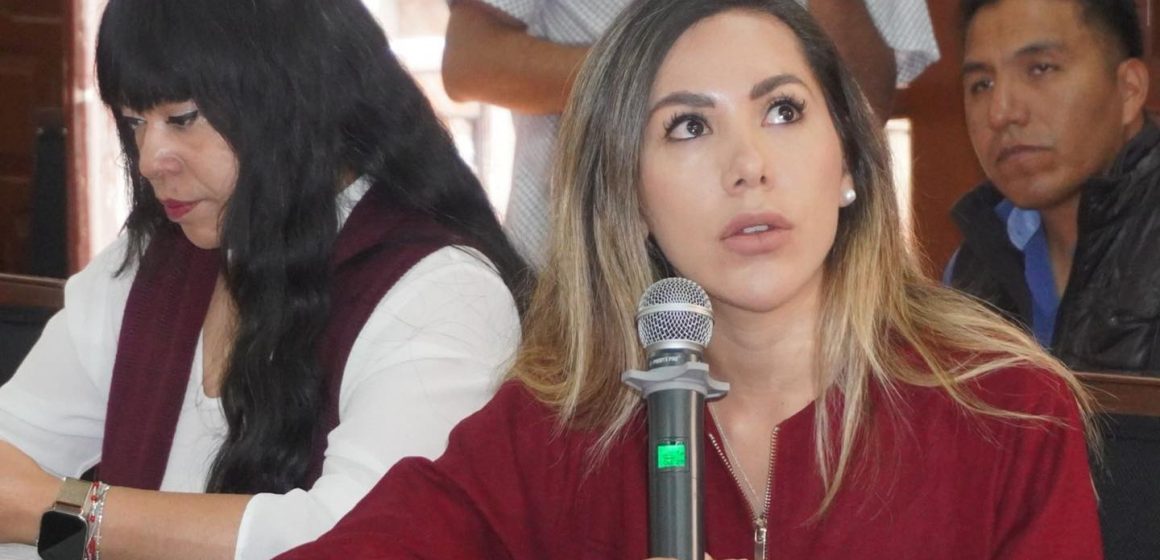Chicas de la 14 Poniente reciben atención médica, apoyo psicológico y cursos de emprendimiento