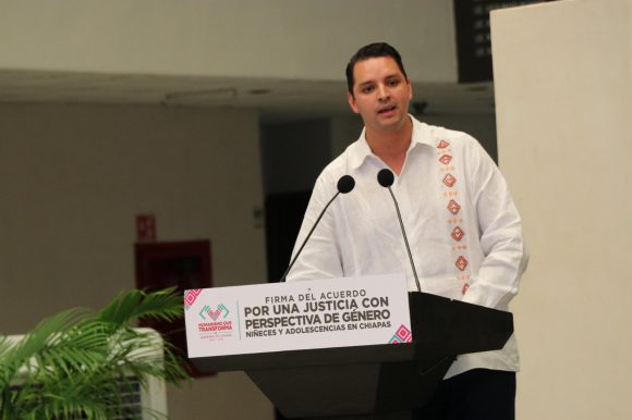 A una semana de asumir cargo, ministro electo Arístides Guerrero sufre accidente en CDMX