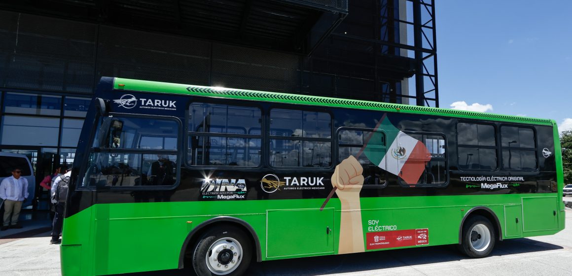 México presenta el Taruk, primer autobús eléctrico con motor nacional: Puebla operará 20 unidades