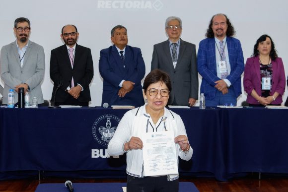 Lilia Cedillo participa en proceso de auscultación de la BUAP