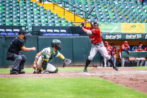 Pericos de Puebla mantiene viva la serie con triunfo 9-2 sobre Piratas