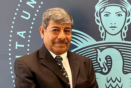 A los 72 años, José Luis Salazar cumple su sueño de estudiar Ciencias Políticas en la BUAP 2 ciencias politicas