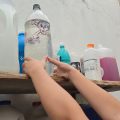 Evita riesgos en el hogar: Guía para manejar productos de limpieza