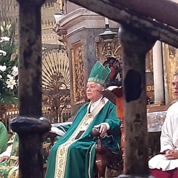 Arzobispo de Puebla ora por víctimas de violencia y accidente vial en la entidad
