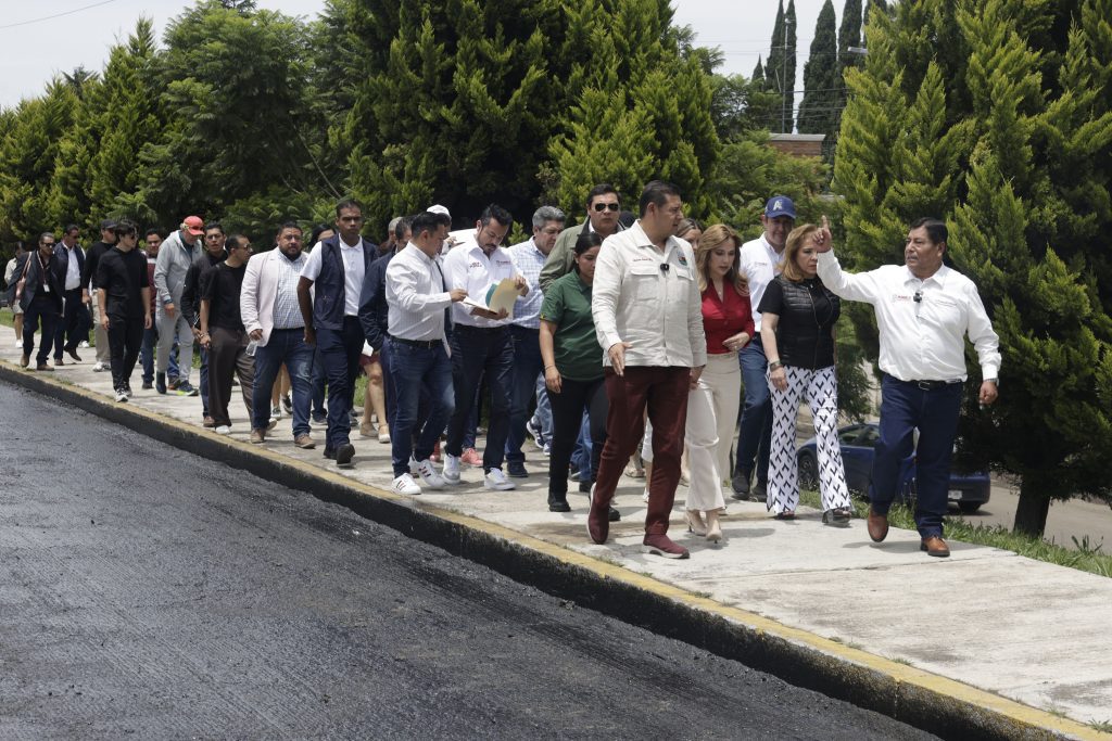 Gobernador Alejandro Armenta anuncia compra de módulos de maquinaria para pavimentar calles en Puebla 1 gobierno estatal alejandro armenta 681374