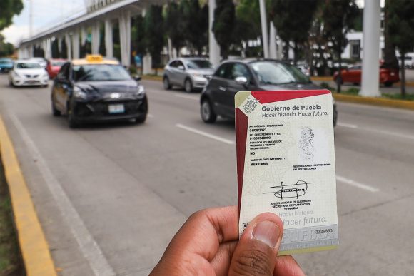 Licencia de conducir podría ser suspendida a automovilistas violentos en Puebla