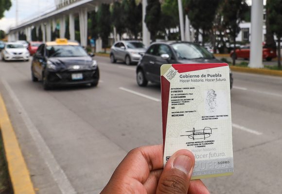 Licencia de conducir podría ser suspendida a automovilistas violentos en Puebla