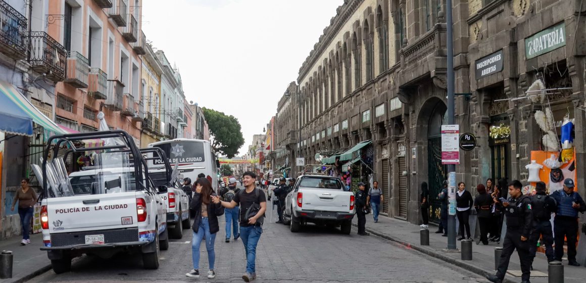Recuperación de espacios públicos: el municipio retira ambulantes y apartados ilegales