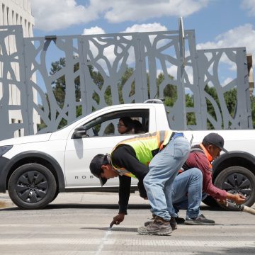 Pepe Chedraui busca soluciones ante inconformidad por topes en el Congreso de Puebla