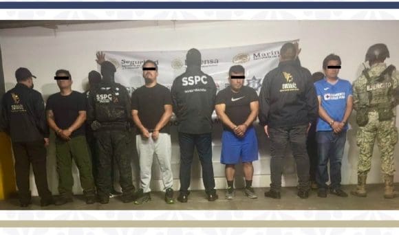 Capturan a funcionarios vinculados al crimen organizado en Puebla durante operación COFRADÍA