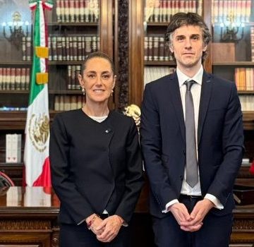 Presidenta Sheinbaum se reúne con abogado de Pedro Castillo expresidente peruano