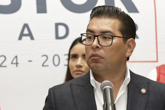 Néstor Camarillo renuncia al PRI y anuncia que seguirá impulsando agenda ciudadana