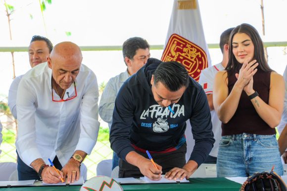 Impulsan el deporte en Huejotzingo con convenio entre el municipio y la UDEP