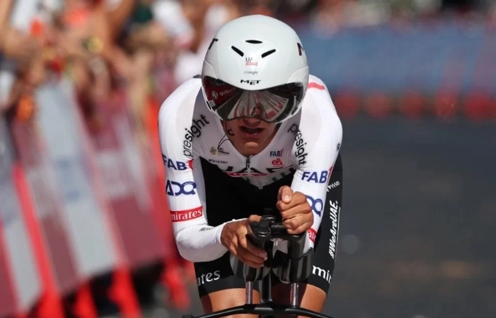 ¡Remontada Isaac del Toro finaliza cuarto en la tercera etapa de la Vuelta a Burgos 2025 3