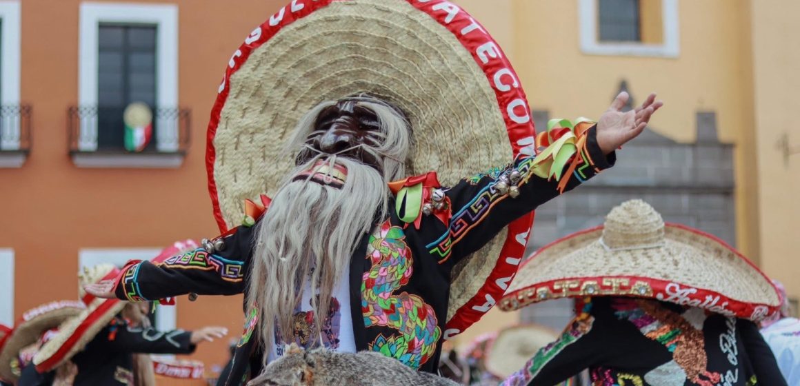 Ariadna Ayala invita al gobernador Alejandro Armenta al Huey Atlixcáyotl en Atlixco