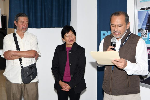 La Rectora Lilia Cedillo devela placa conmemorativa en reconocimiento del doctor Manuel Martín Ortiz