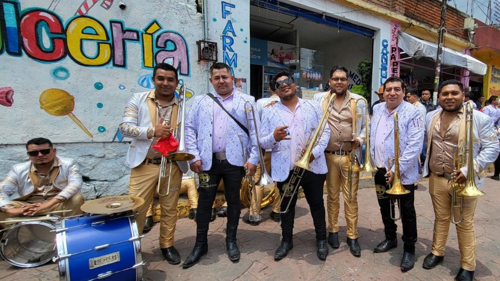 Banda 22Estrellas de la Mixteca22 es victima de robo en Chiautla 3