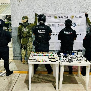 Realiza SSP operativos simultáneos en penales de Tepexi y San Pedro Cholula