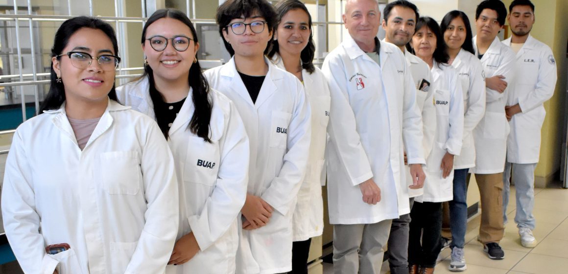 En la BUAP desarrollan nanomateriales como inhibidores bacterianos y compuestos anticancerígenos