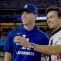 Checo Pérez lanzó la primera bola en el Dodger Stadium