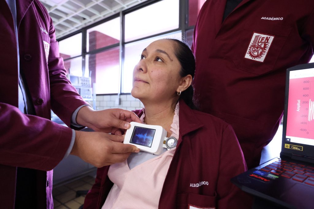 Estetoscopio del IPN permite detectar daño cardíaco con Inteligencia Artificial