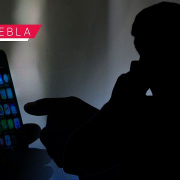 FGE rescata a familia víctima de secuestro virtual en hotel del Centro de Puebla