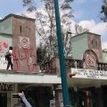 Disturbios en Campo Militar 1-A: padres de los 43 normalistas de Ayotzinapa exigen justicia