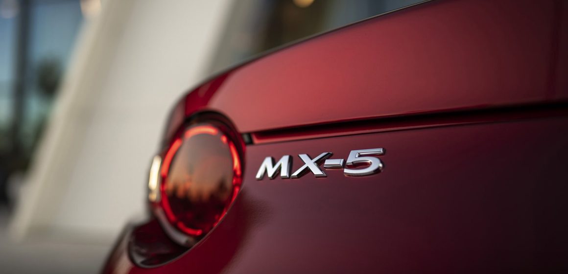 Profeco alerta por desperfecto en modelos de autos Mazda  