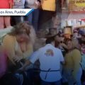 Mujeres protagonizan riña en la Feria del Taco 2025 de San Nicolás Buenos Aires