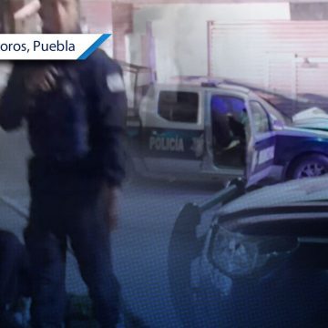 Policías en estado de ebriedad protagonizan choque de patrulla en Izúcar de Matamoros