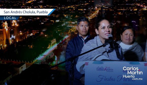 San Andrés Cholula luce con iluminación y decoración patria en honor a la Independencia de México