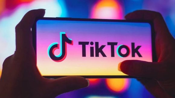 Trump anuncia acuerdo con China para mantener a TikTok en Estados Unidos