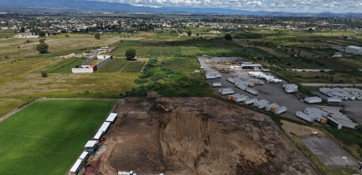 Supervisa Omar Muñoz avance de la rehabilitación del Complejo Deportivo San Juan