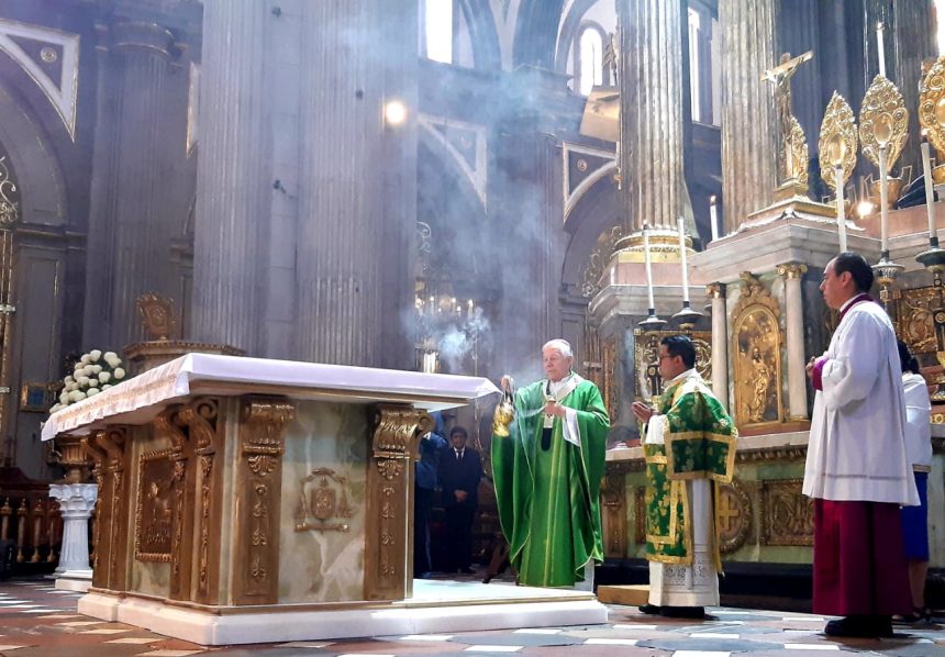 Arzobispo de Puebla denuncia creciente desigualdad social en México