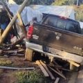 Conductor choca contra vivienda en Xoxonacatla: Muere un hombre y dos personas resultan heridas