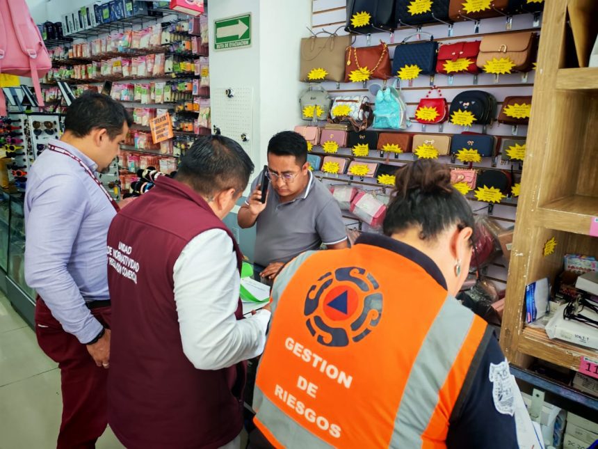 clausurada 1 Clausuran 17 establecimientos de productos chinos en operativo interinstitucional en Puebla