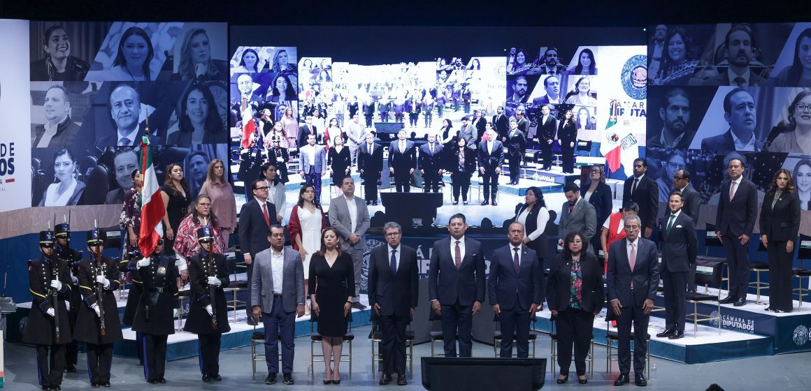 Con unidad y respaldo a Sheinbaum: Diputados federales de Puebla rinden su Primer Informe