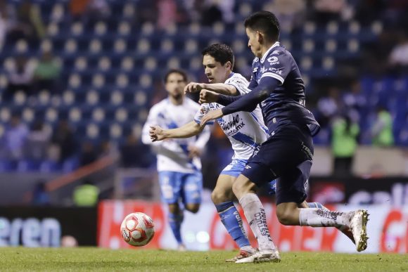 Puebla y Pachuca empatan 2-2 en el estadio Cuauhtémoc en la Jornada 10