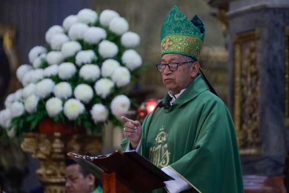Obispo de Puebla pidió por el descanso de Efrén Ramírez y víctimas de la violencia