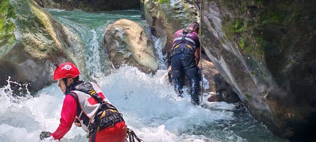 Continúan labores de búsqueda de la menor en Tlacotepec 1 pc 3