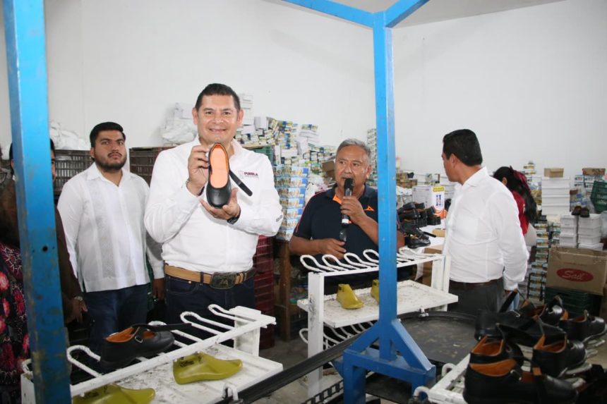Resurge industria del calzado con impulso a cooperativas y riqueza comunitaria