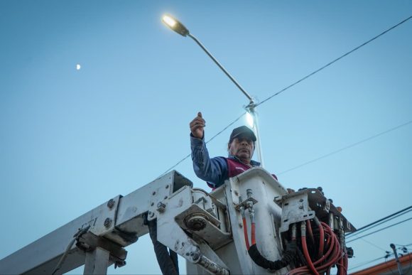 Modernizan 244 luminarias con tecnología LED en la colonia Del Valle