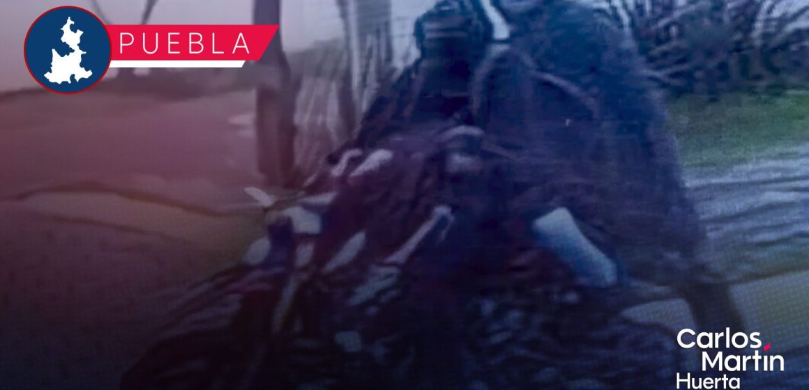 Asaltan a habitantes de Lomas de Angelópolis; sujetos huyen en moto