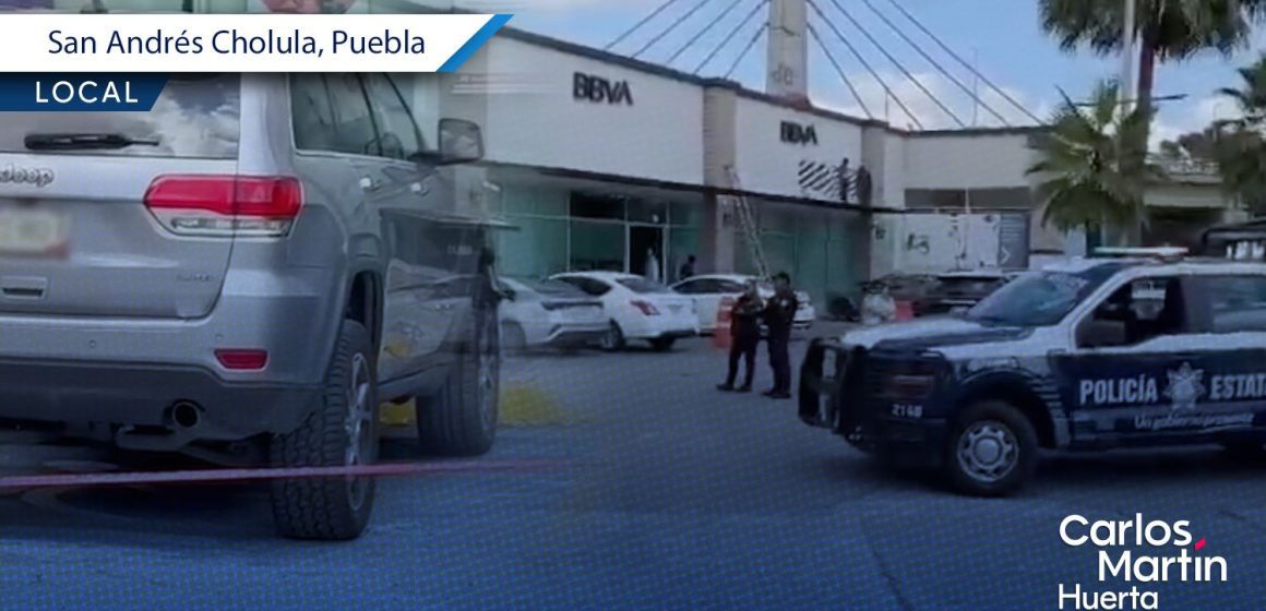 Asalto cuentahabiente - Plaza Pabellón Asaltan a cuentahabiente en Plaza Pabellón; le quitaron maletín con efectivo