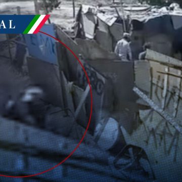 Portada Captan a Guardia Nacional dándole tablazos a detenidos en Tijuana CMH Captan a Guardia Nacional dándole tablazos a detenidos en Tijuana