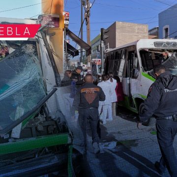 Choque entre rutas 68 y 44 con saldo de nueve lesionados en el Centro Histórico