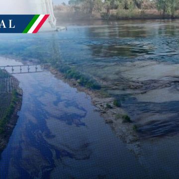 Refuerzan limpieza en el río Pantepec tras derrame de hidrocarburo