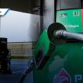 Desabasto de gasolina en Acatlán de Osorio provoca reventa de hasta 40 pesos por litro