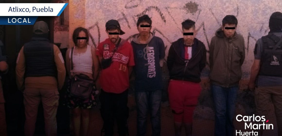 Catean inmueble en Atlixco y detiene a cinco personas por narcomenudeo